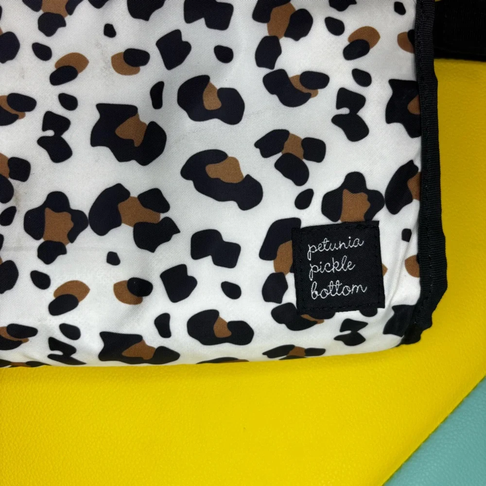 Petunia‎ Pickle Bottom Nimble Diaper Clutch Leopard Print Pouch
